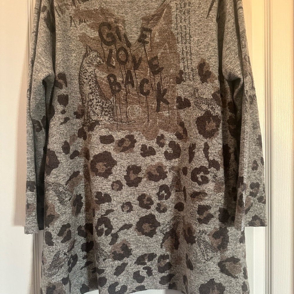 Leopard Print Long Sleeve Top